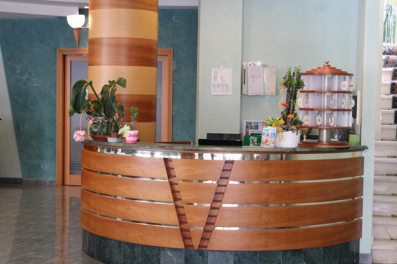 Hotel American Bellaria – Igea Marina Kültér fotó