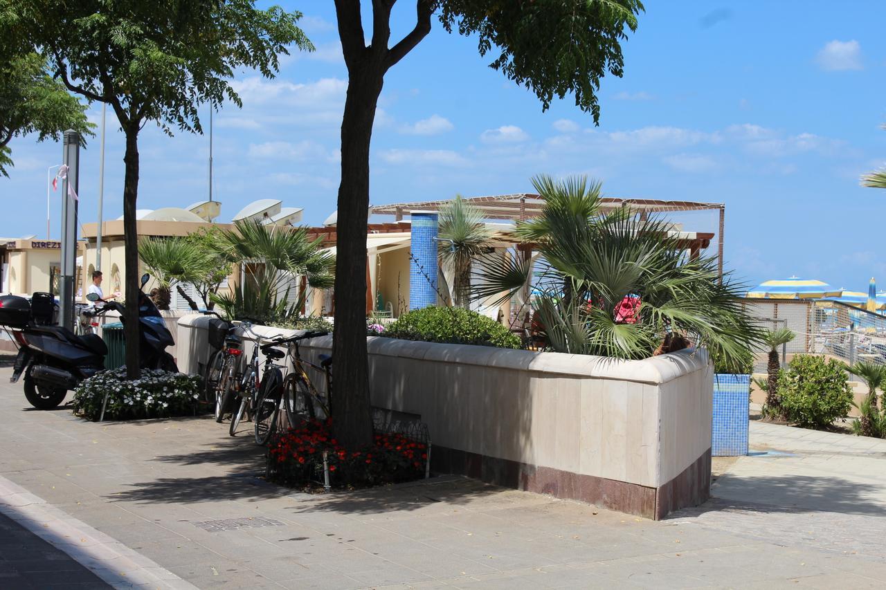Hotel American Bellaria – Igea Marina Kültér fotó